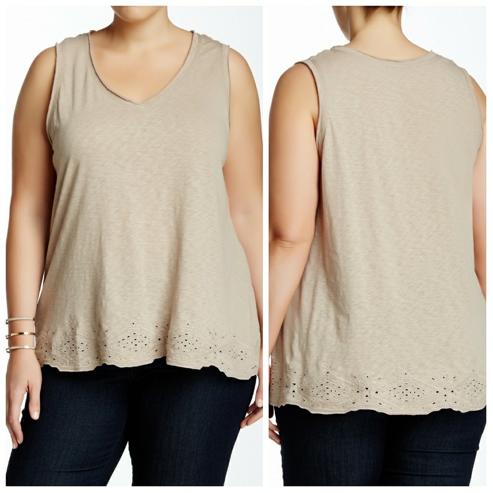 NWT Democracy Nordstrom Eyelet Hem Tank Size 1X